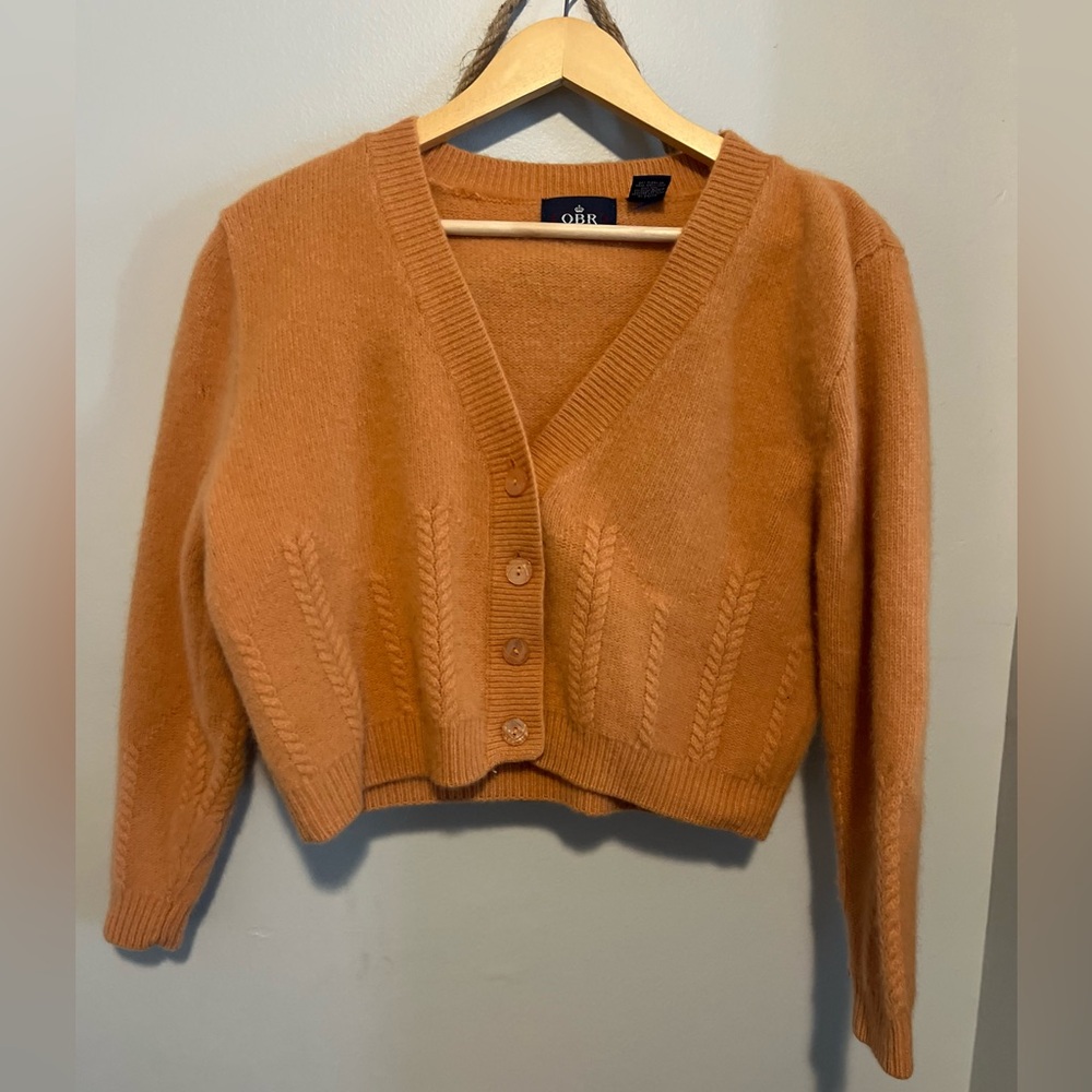 Vintage Crop Wool Sweater (70 Lambswool/20 Angora Rabbit/10 Nylon) w embroidery